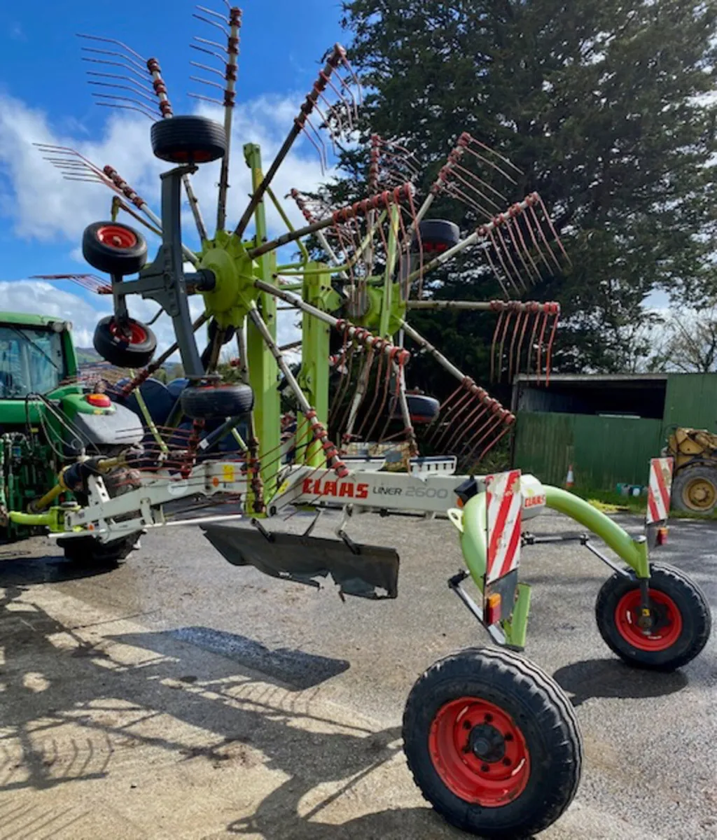 Claas Liner 2600 Rake - Image 1