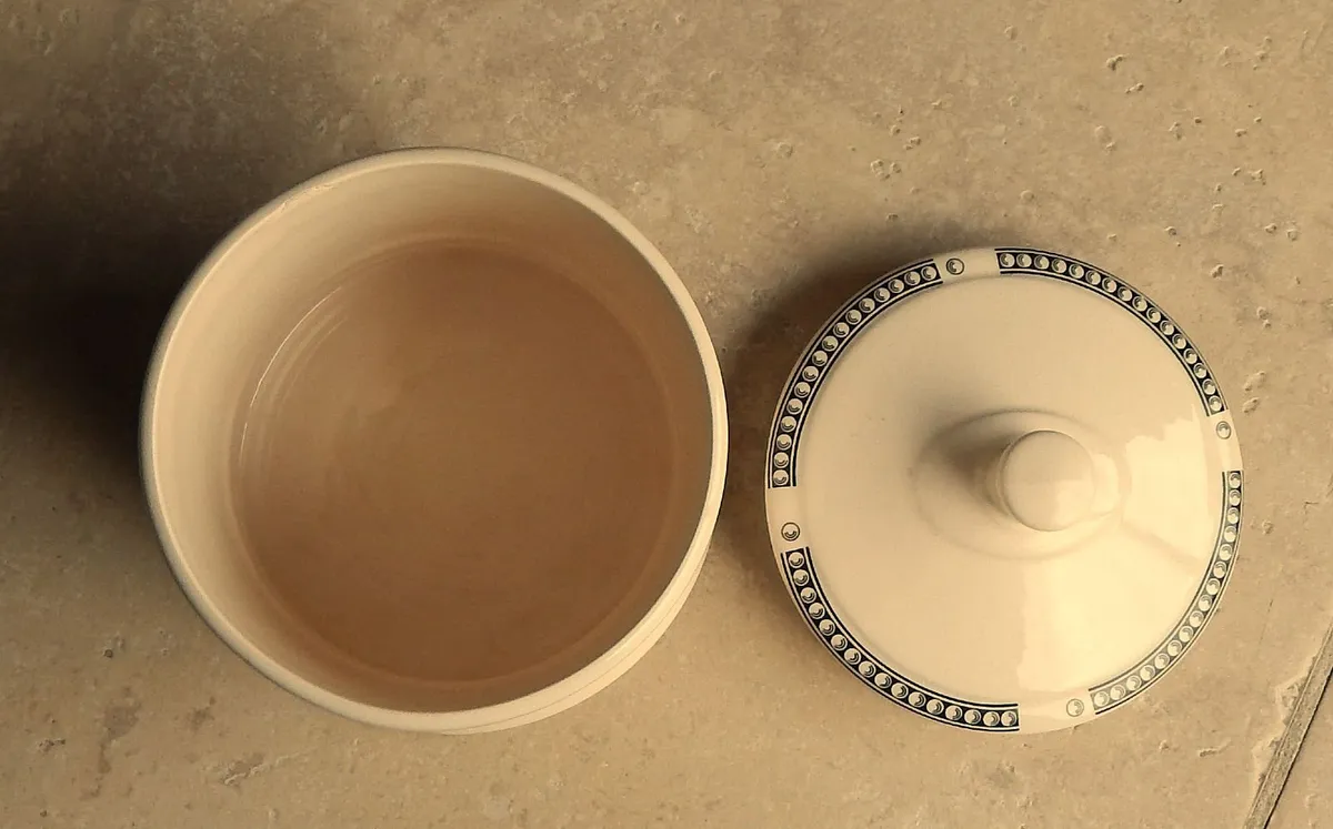 Vintage Ceramic Fortnum & Mason Biscuit Jar - Image 3