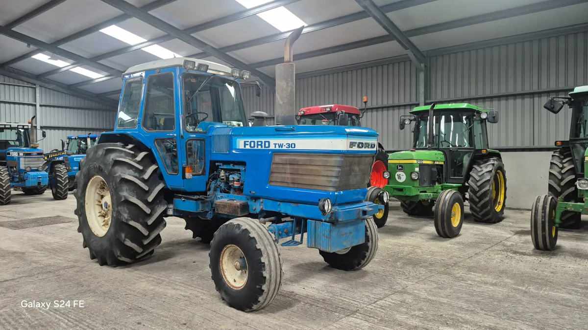 FORD TW 30 2WD - Image 4