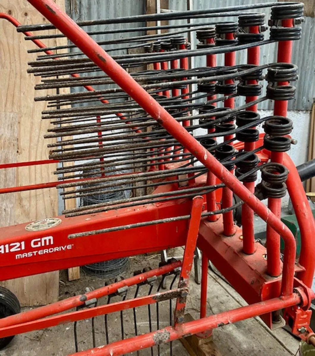 KUHN GA 4121 GM Single Rotor Rake - Image 4