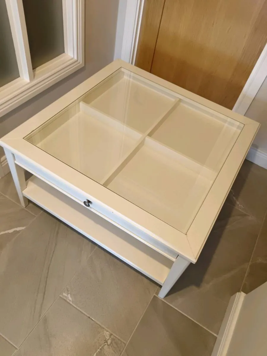 Coffee table & TV unit - Image 3