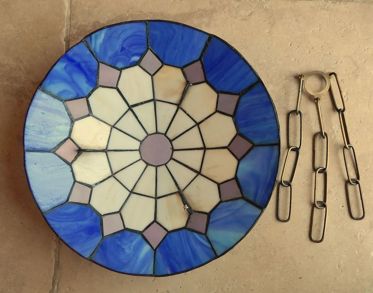 Tiffany Style Pendant Light Shade in Glass & Metal - Image 4