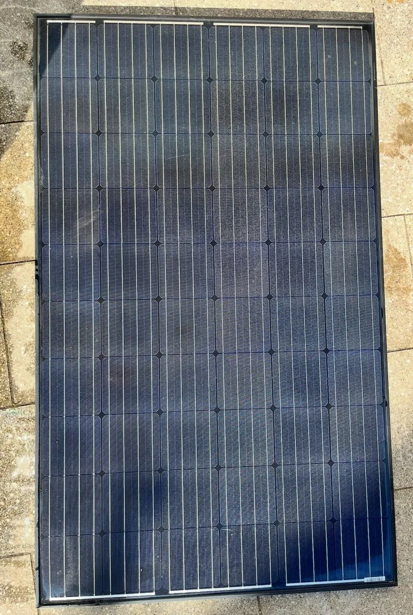 5x Amerisolar 260W Solar Panels - Excellent Cond. - Image 2