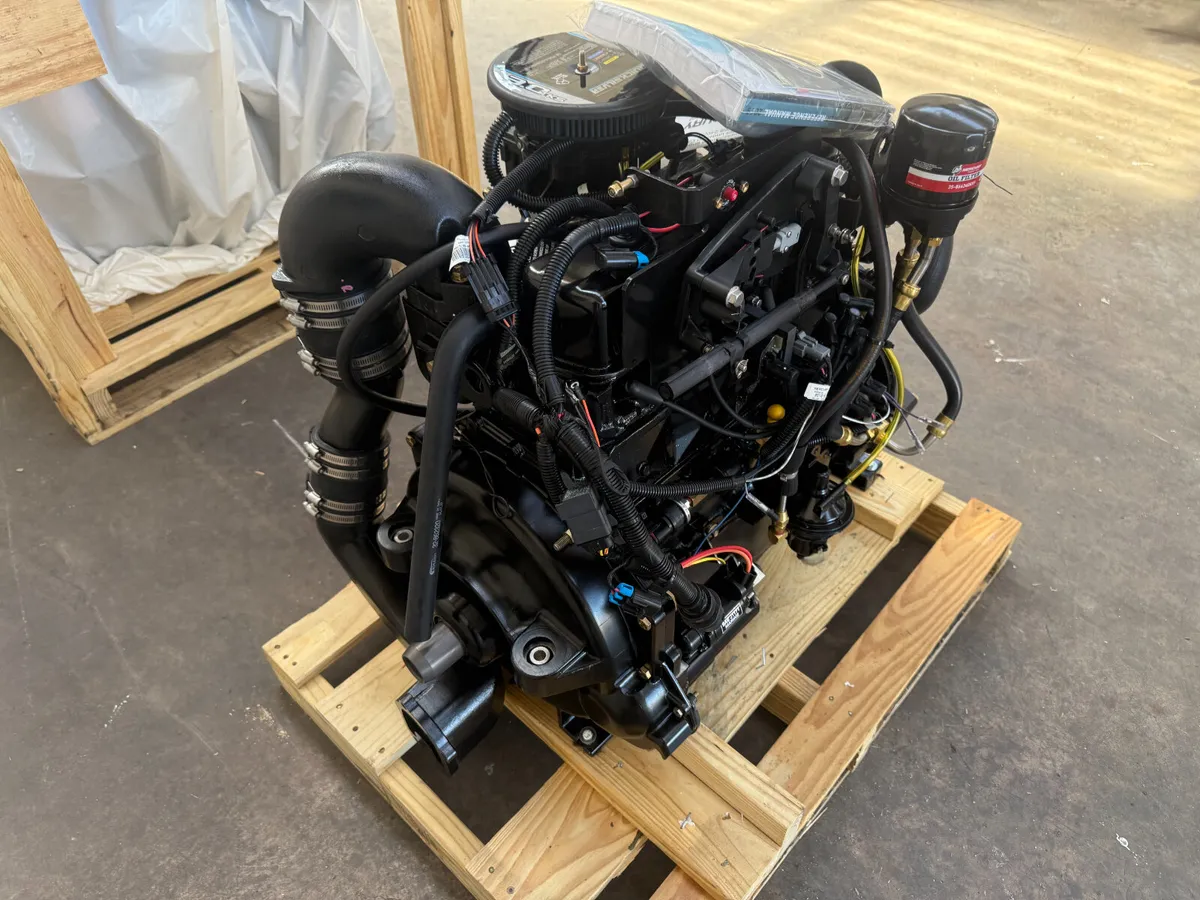 ✅Mercruiser 3.0lt Fully Dressed Inboard Engine - Image 2