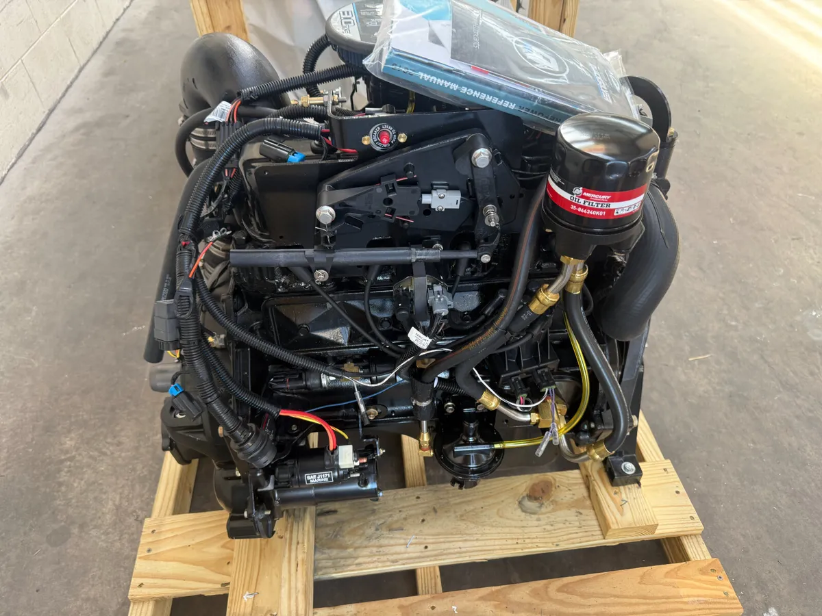 ✅Mercruiser 3.0lt Fully Dressed Inboard Engine - Image 3