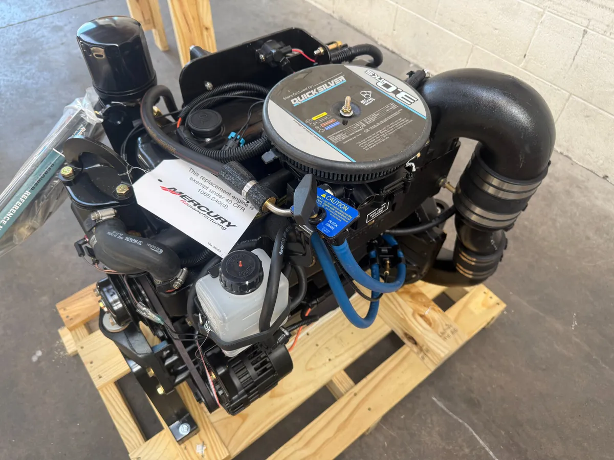 ✅Mercruiser 3.0lt Fully Dressed Inboard Engine - Image 1