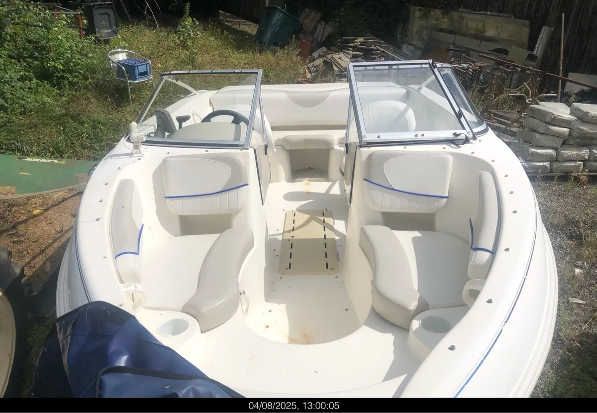 Glastron Speed Boat - Image 4