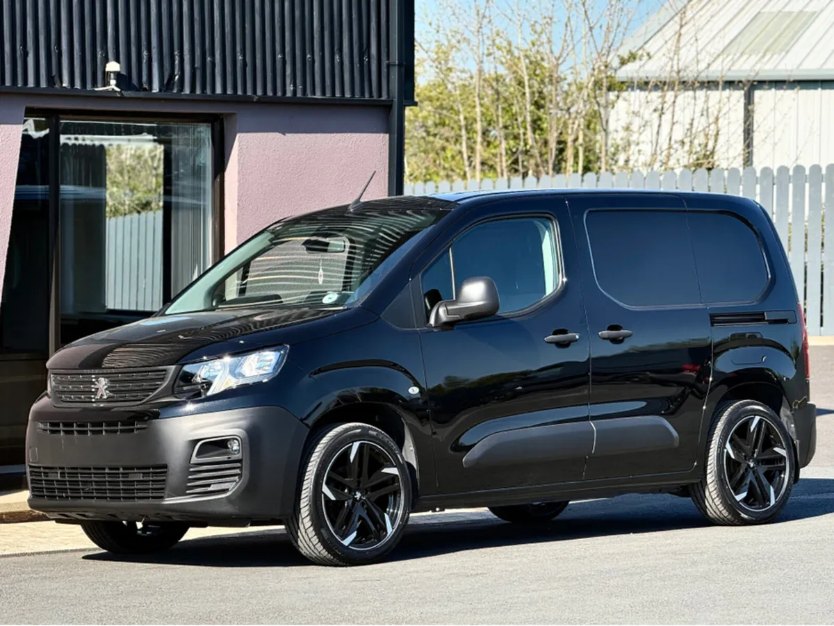 Peugeot Partner 2024 Peugeot Partner PRO PLUS 1.5 - Image 3