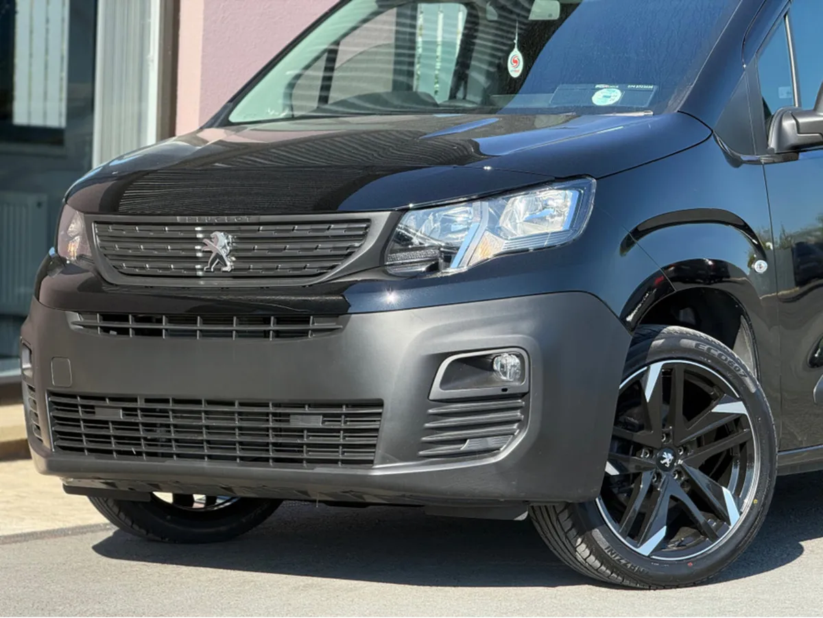 Peugeot Partner 2024 Peugeot Partner PRO PLUS 1.5 - Image 4