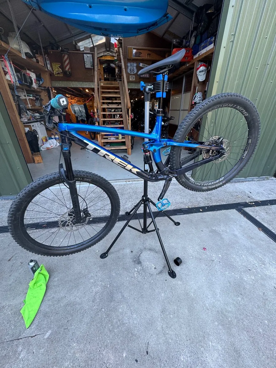 Trek fuel ex 8 gen 5 ( dirt jumper) - Image 3