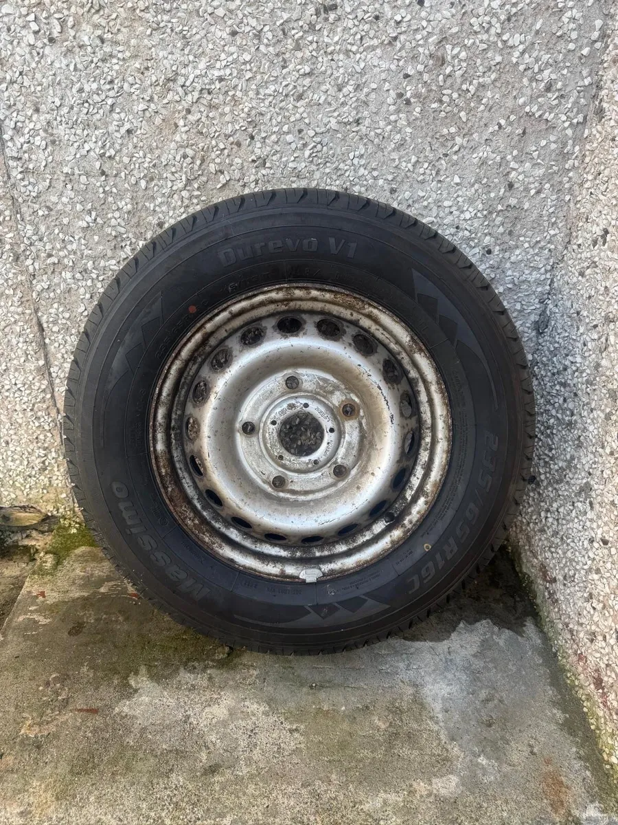 Ford Transit 2017 Spare Tire - Image 1