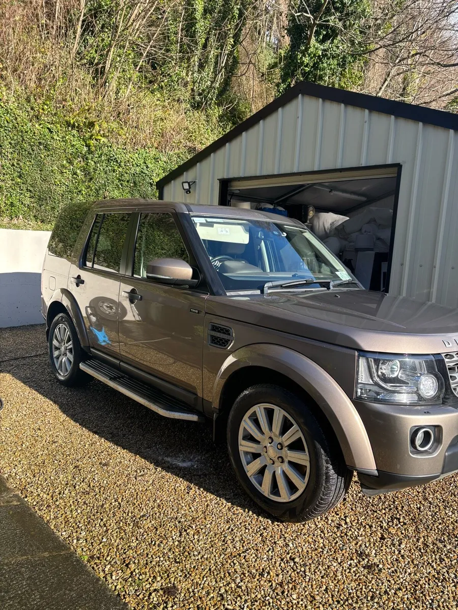 2016 Land Rover Discovery 4 - 5 Seat crew cab - Image 3