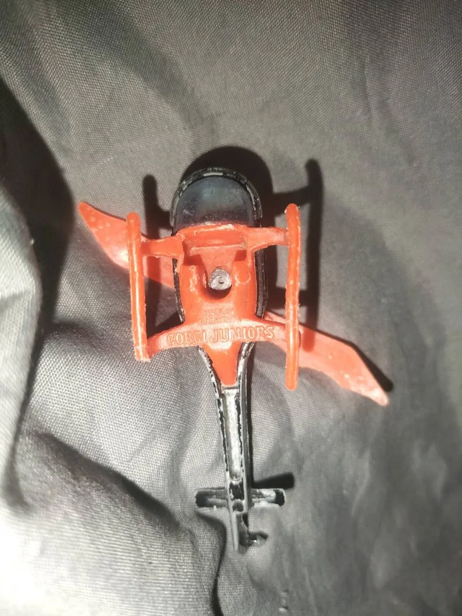 VINTAGE 1976 CORGI JUNIORS BATMAN BATCOPTER - Image 2