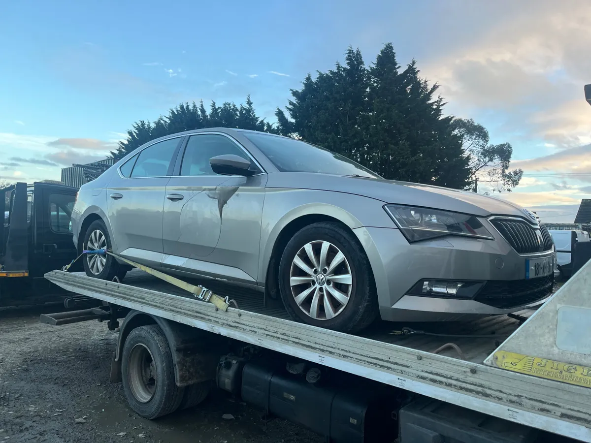 18 Skoda superb tdi - Image 1