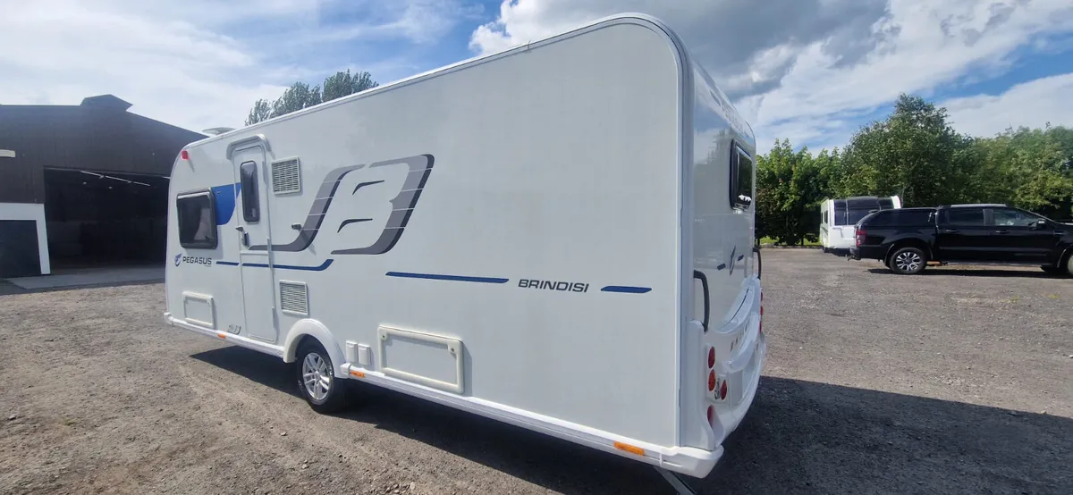 Bailey Pegasus Island Bed Caravan - Image 4