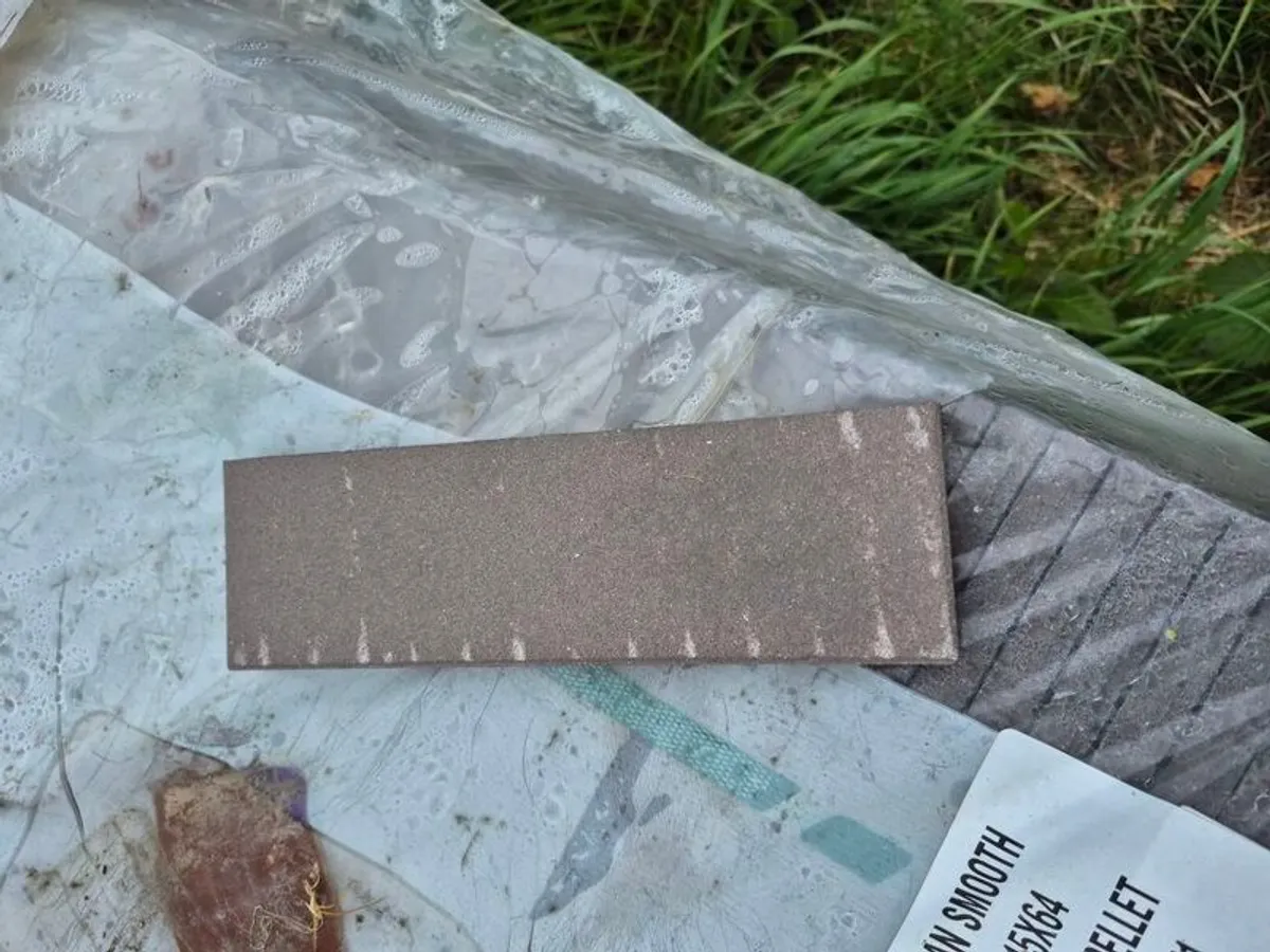 brick slip - Image 1