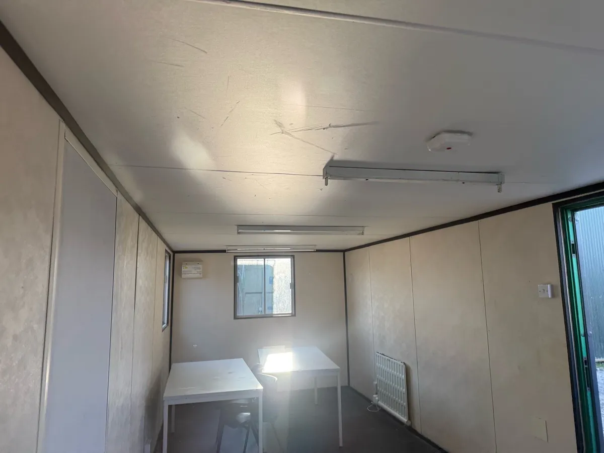 Anti vandal cabin 30/10 and containers - Image 3