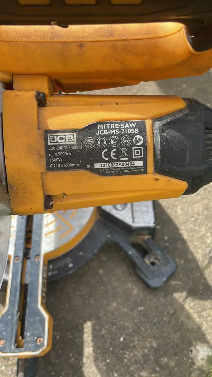 JCB Mitre saw - Image 2