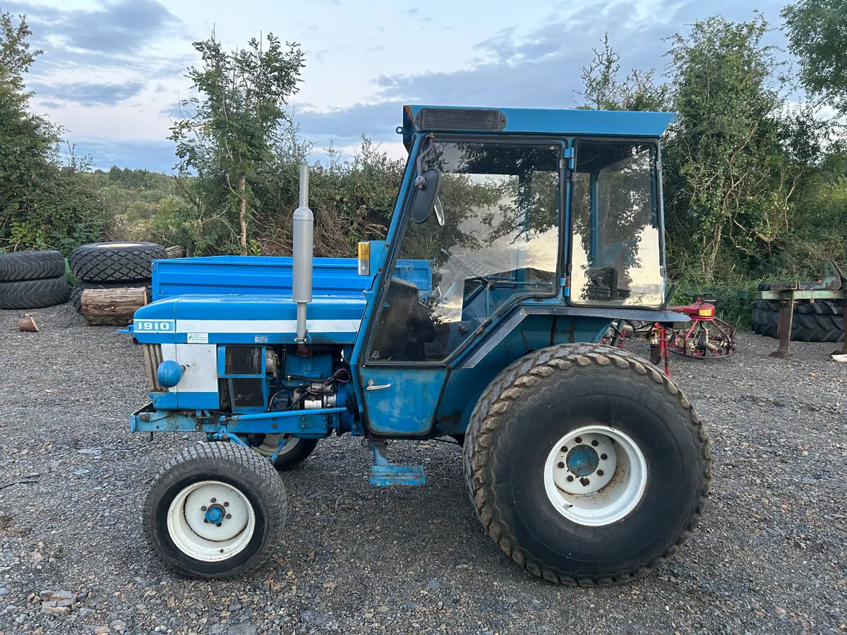 Ford 1910 Compact Tractor - Image 3