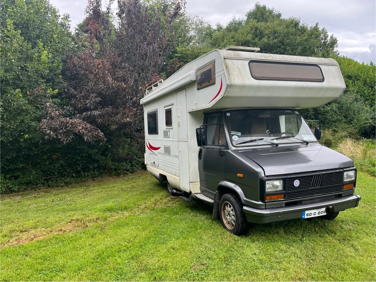 Camper van - Image 2