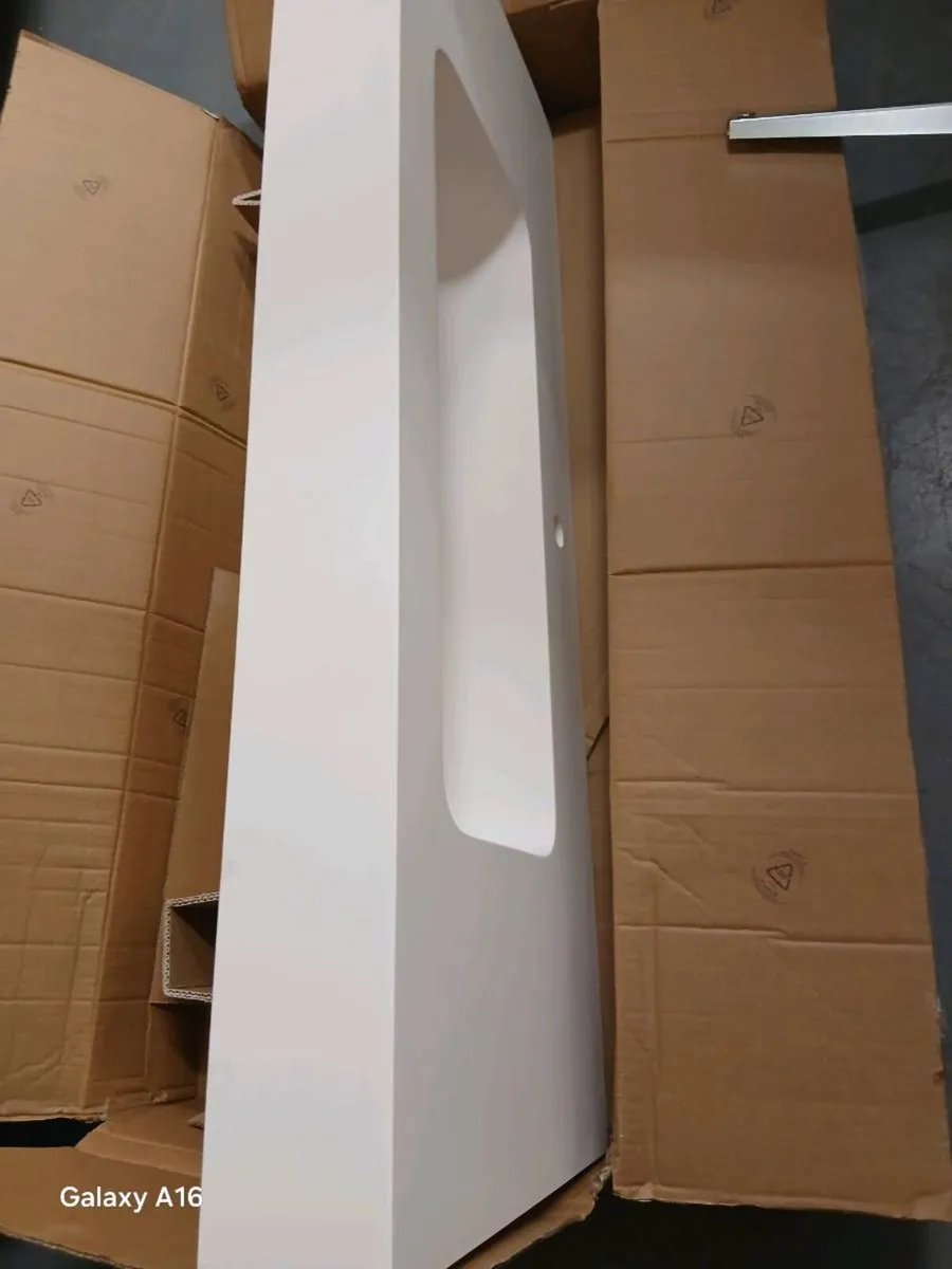 Bathroom Basin - Image 2