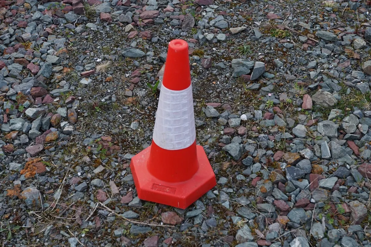 Safety Signs Cones + Stop Go + Cables Warning - Image 1