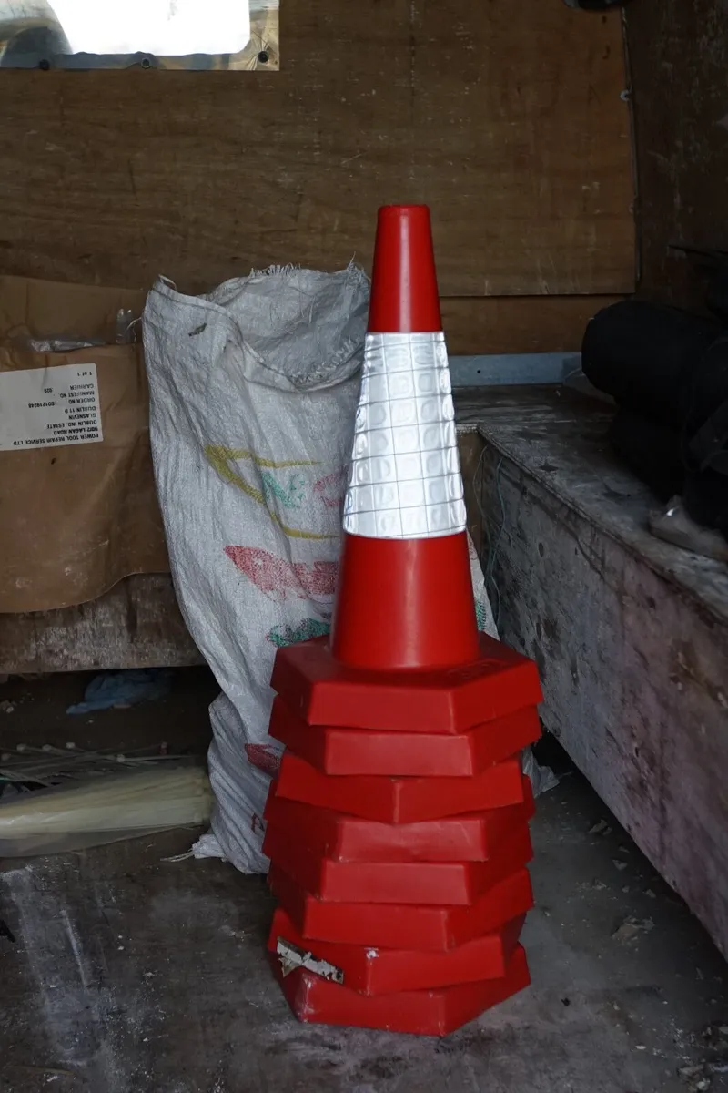 Safety Signs Cones + Stop Go + Cables Warning - Image 3