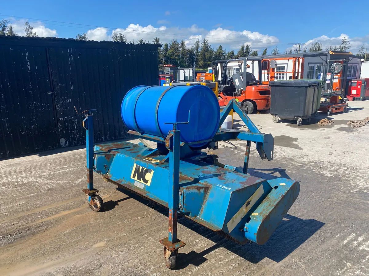 Three point Linkage Road Sweeper PTO powered - Image 2
