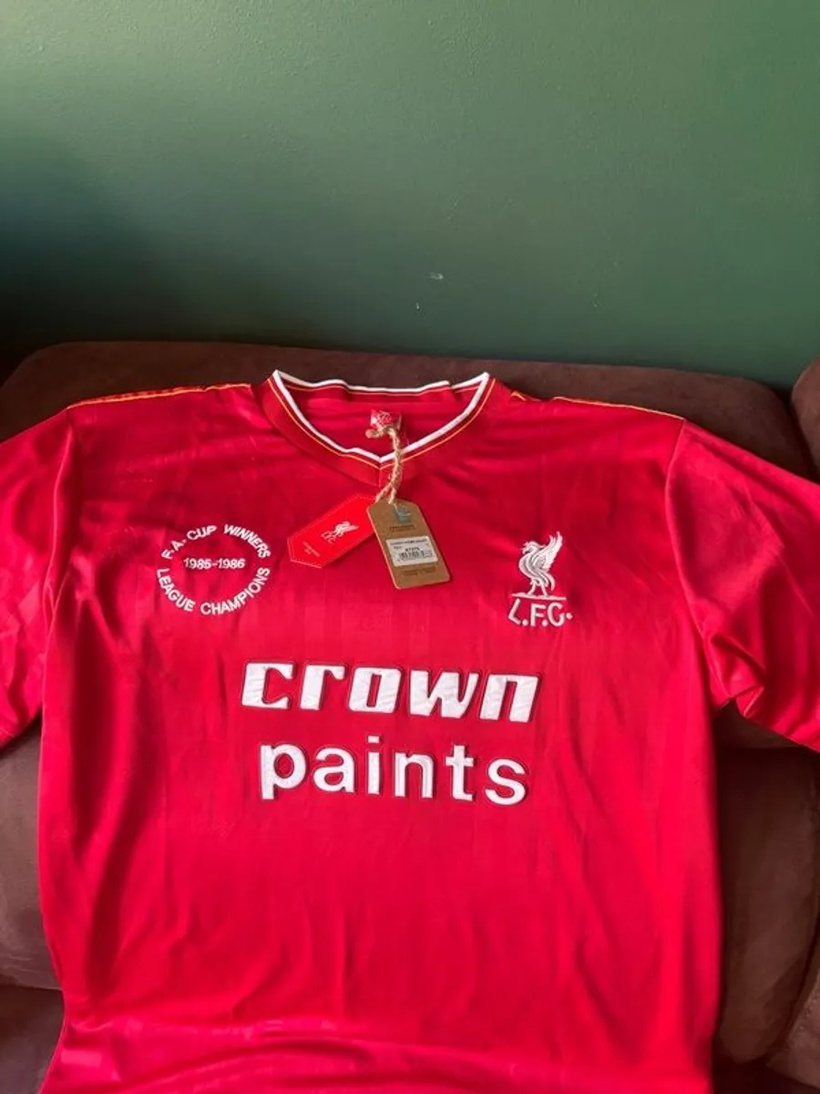 Kenny Dalglish signed Liverpool jersey - Image 3