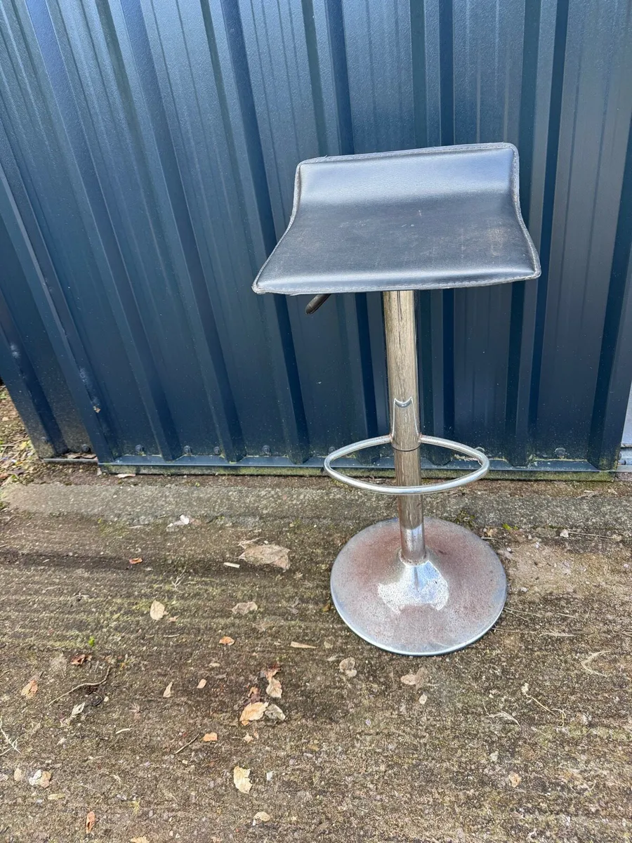 Barstool - Image 2