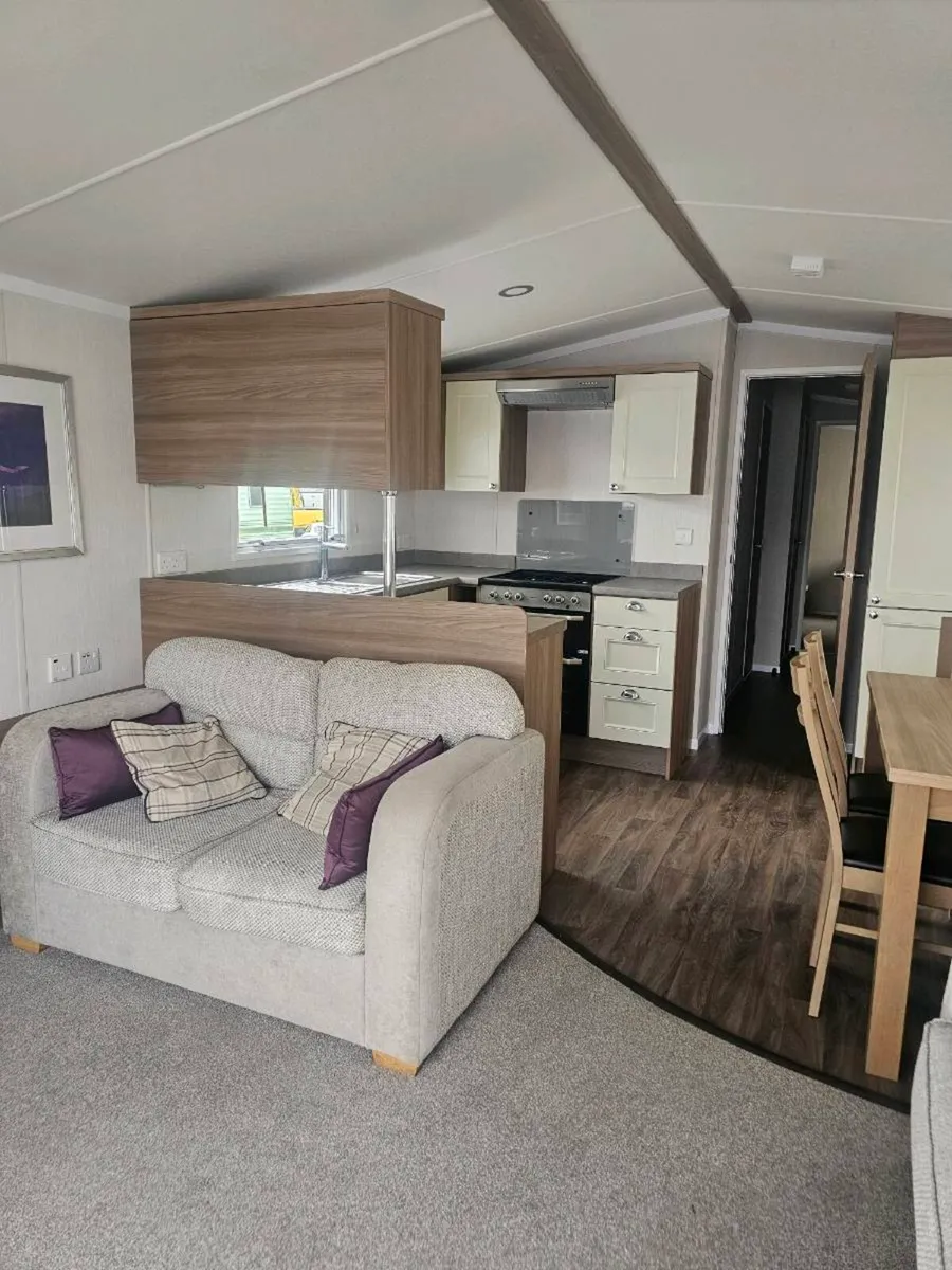 Swift Bordeaux - Image 4