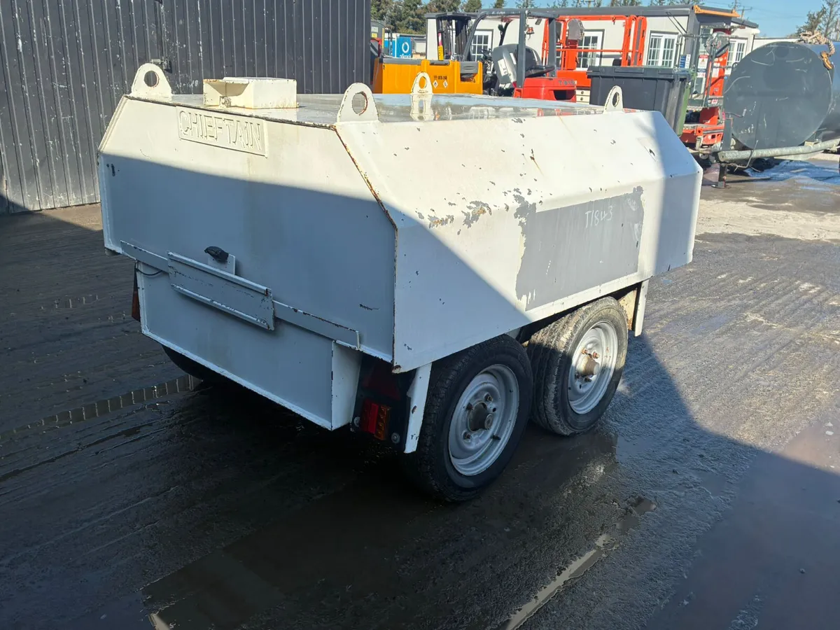 Chieftain Trailed Fuel Bowser 1000L - Image 2