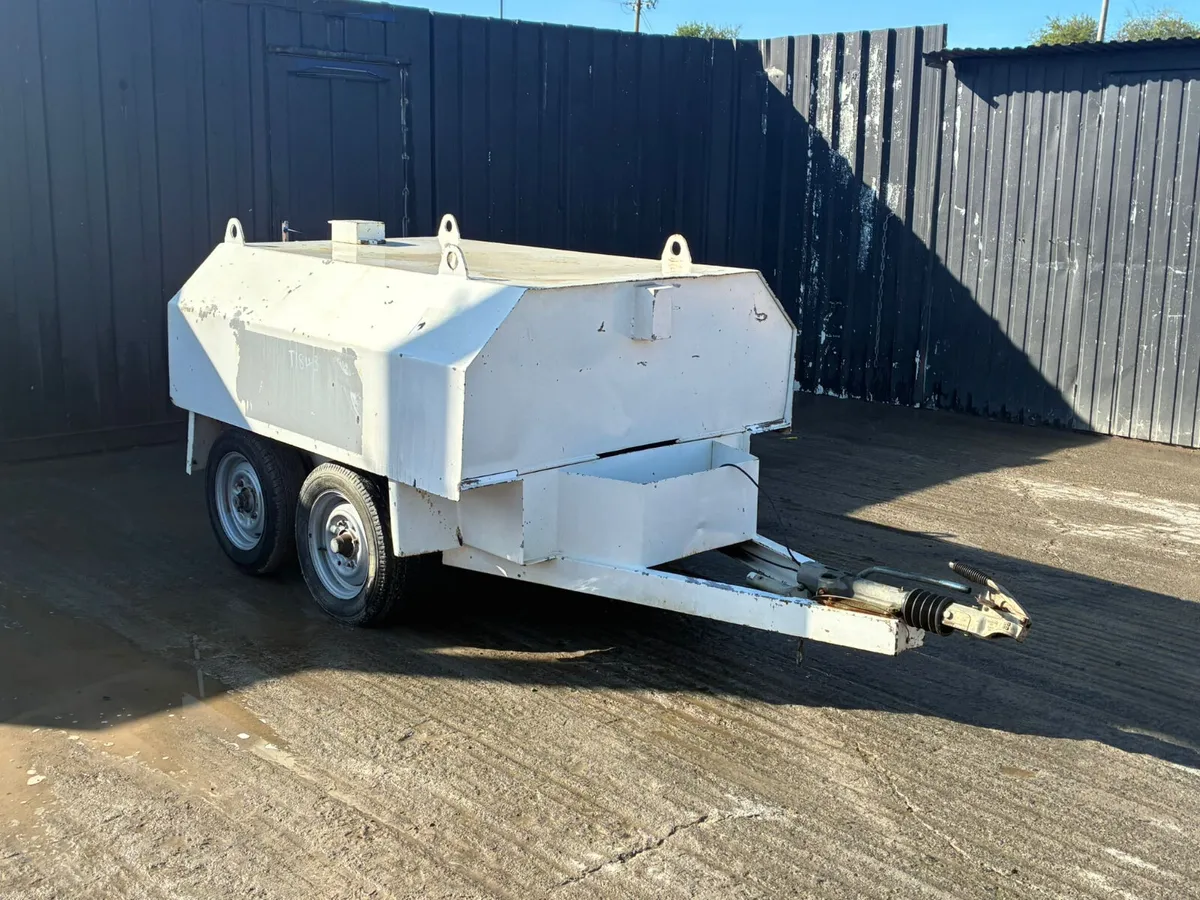 Chieftain Trailed Fuel Bowser 1000L - Image 1