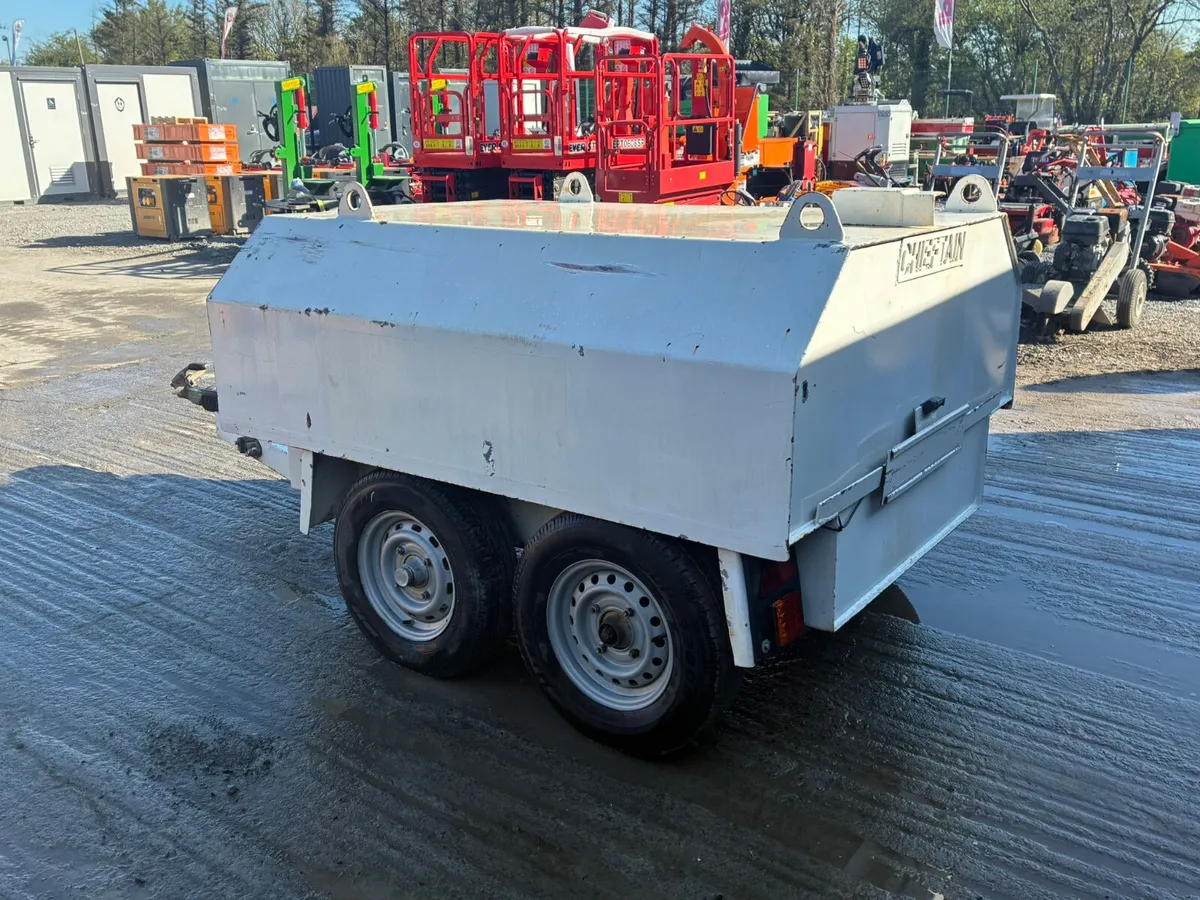 Chieftain Trailed Fuel Bowser 1000L - Image 3