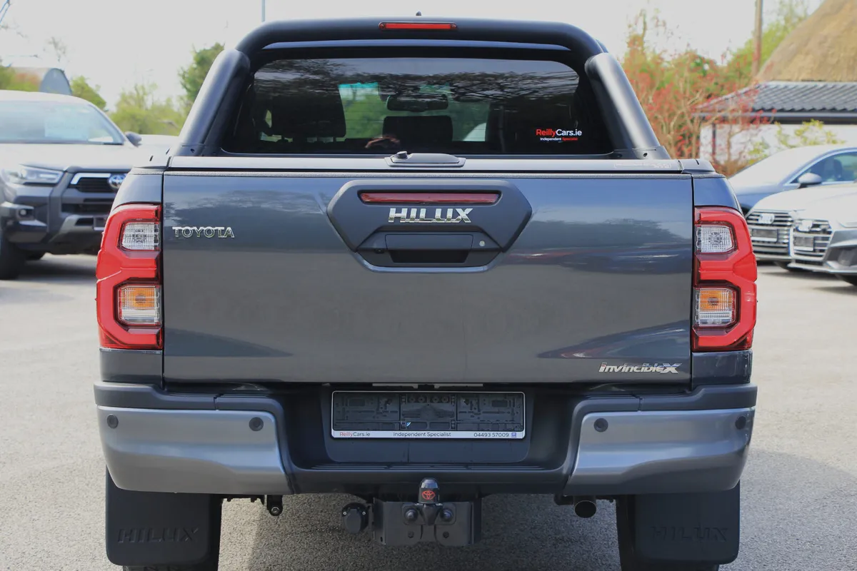 Hilux Invincible X * 360 Cams * Extra spec - Image 4