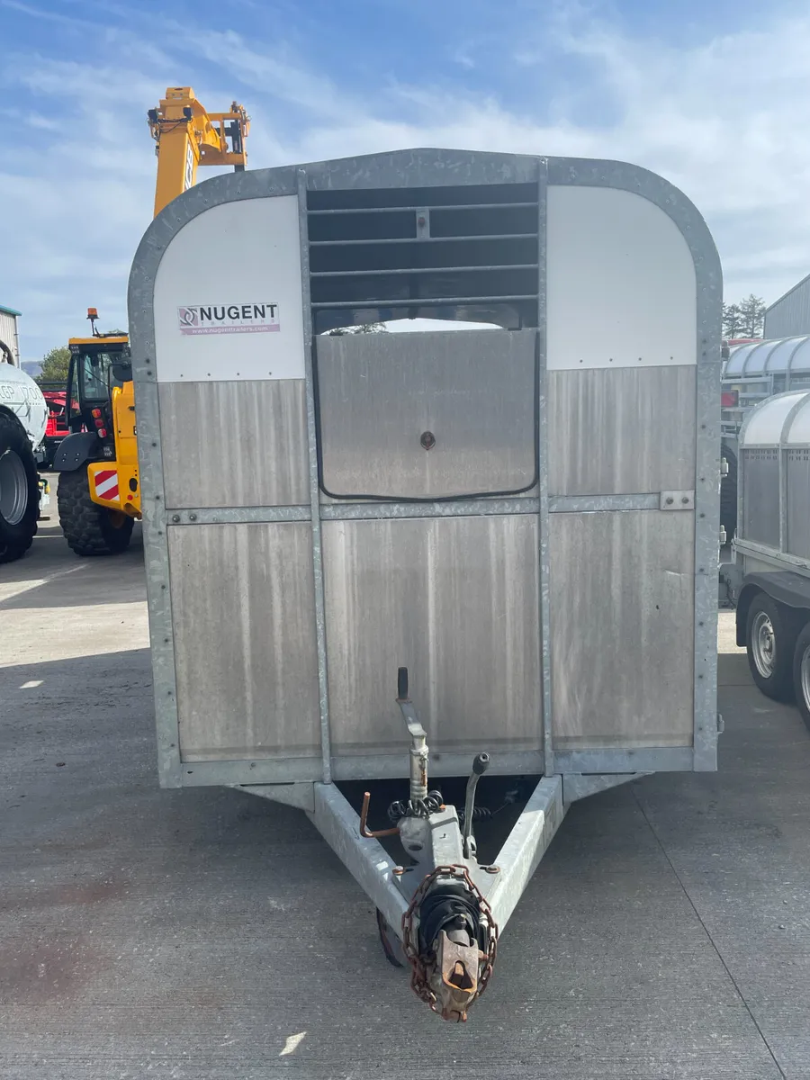 Nugent Tri Axle 12x6 LiveStock Trailer - Image 3