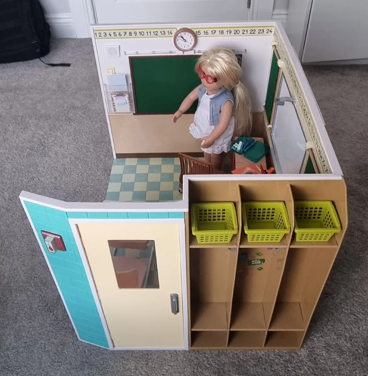Our Generation School Set + Phoebe Doll - Image 4