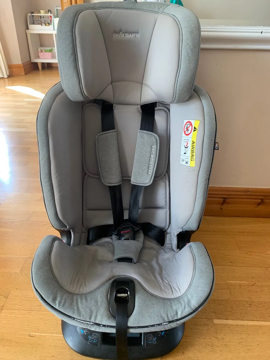 Child Car seat - Image 2