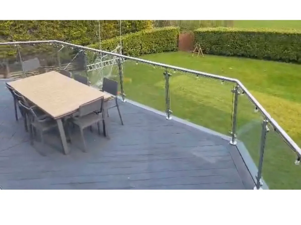 Balcony glass panels and stainless steel posts - Image 2