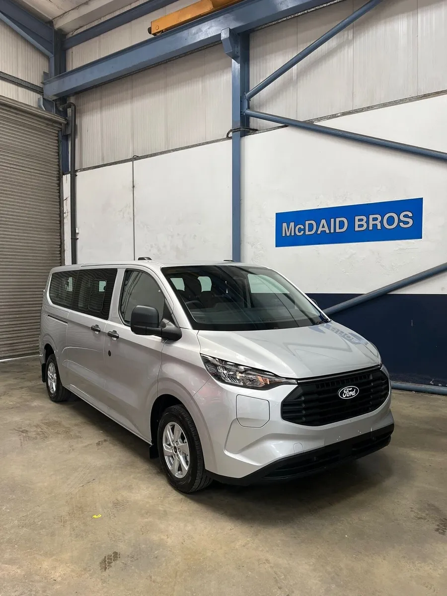 2026 FORD TRANSIT CUSTOM COMBI - Image 2