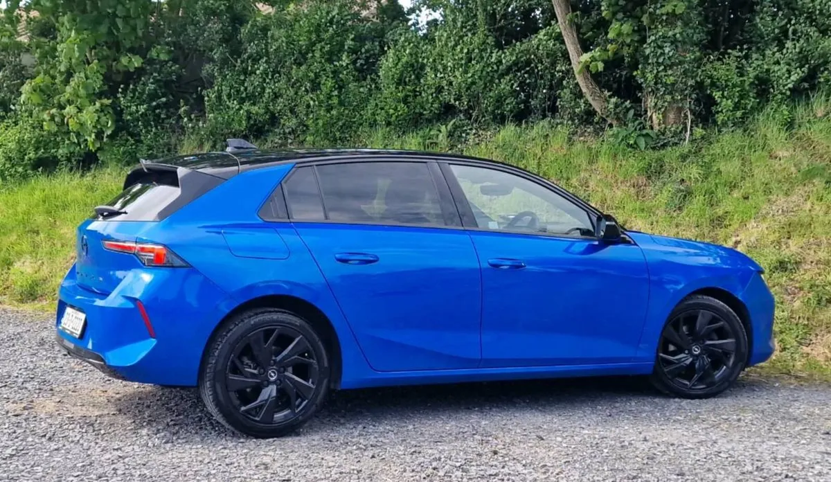 OPEL ASTRA HATCH SRI 1.2 130BHP - Image 2
