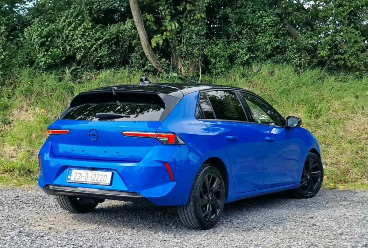 OPEL ASTRA HATCH SRI 1.2 130BHP - Image 3