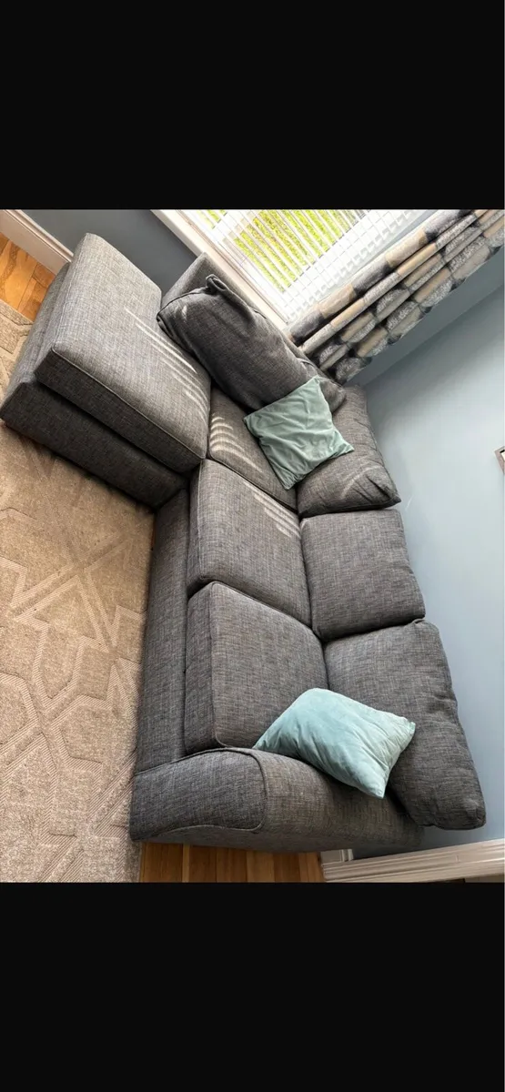 L shaped couch - Image 2