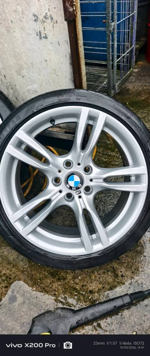 BMW F30 R18 wheels staggered - Image 1