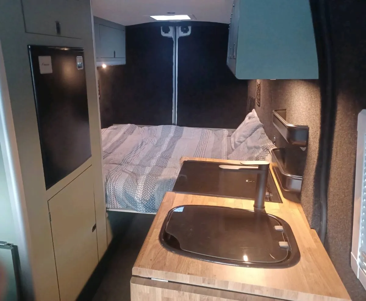 Renault Master Camper - Image 3