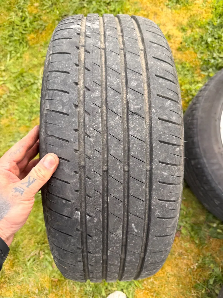 16” original Mercedes alloy wheels with tyres 5x11 - Image 3