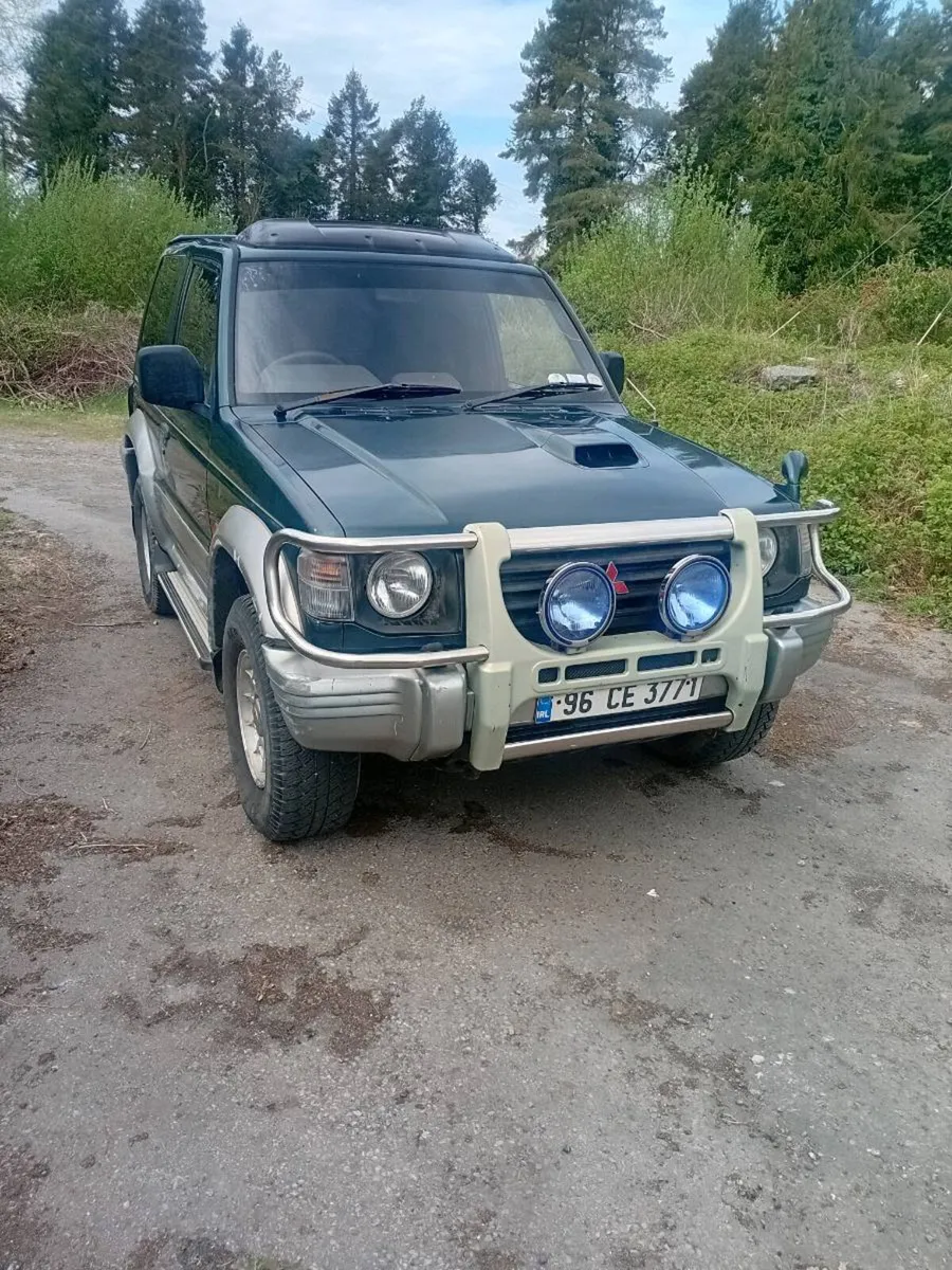 Mitsubishi Pajero - Image 2