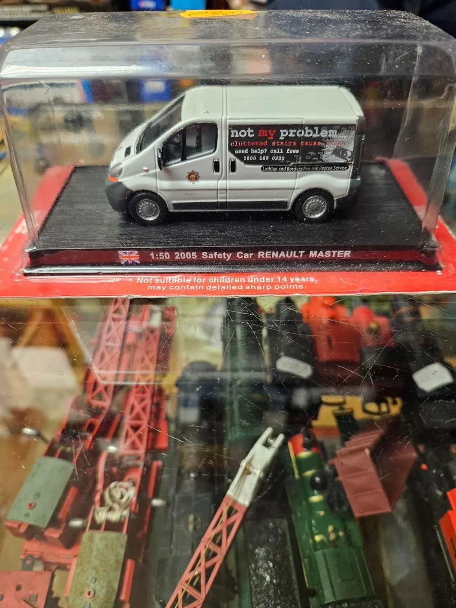 Corgi Atlas Renault Master Van - Image 1