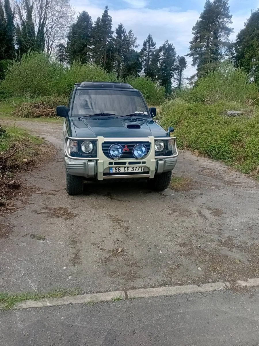 Mitsubishi Pajero - Image 1