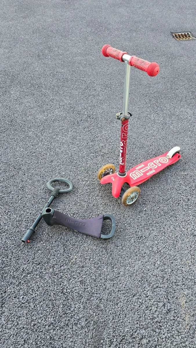 Red mini Micro Scooter - Image 2